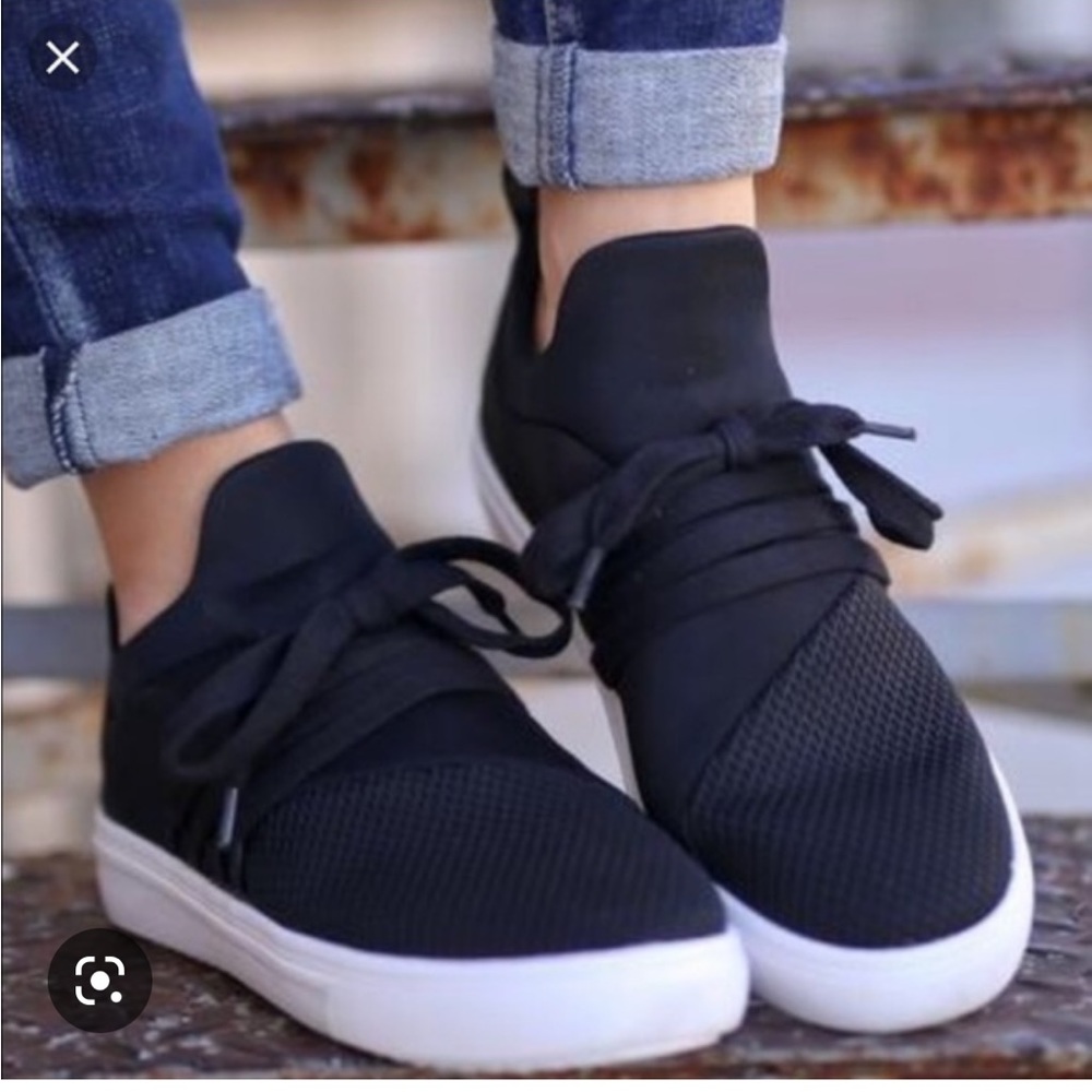 Steve Madden sneakers